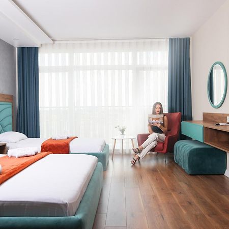 Nafron Hotel Prizren Exterior foto