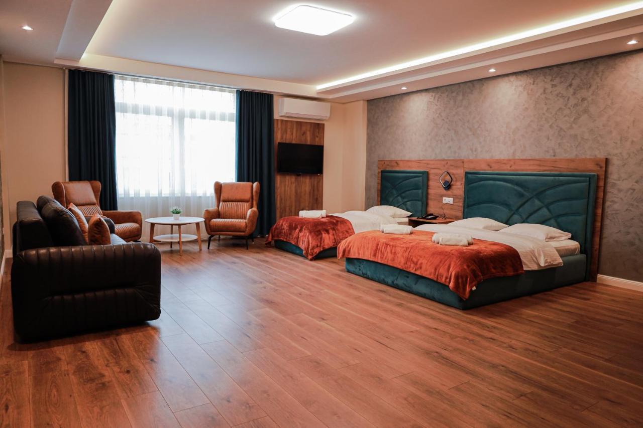 Nafron Hotel Prizren Exterior foto